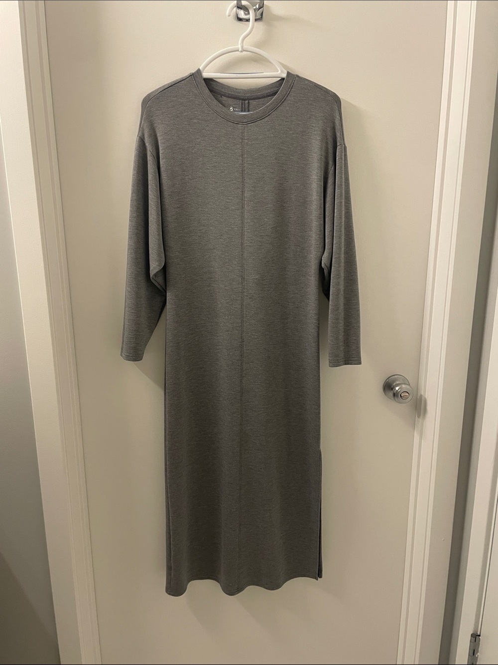Lou & Grey Gray Long-Sleeve Scubasoft Maxi Dress. Never worn!